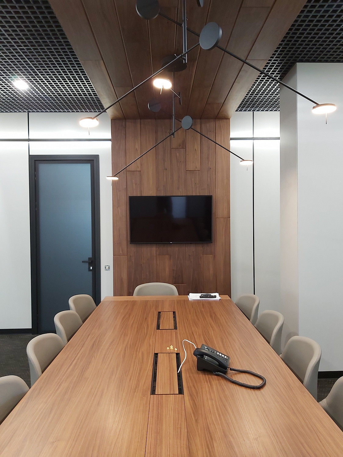 Kancelária výrobnej spoločnosti