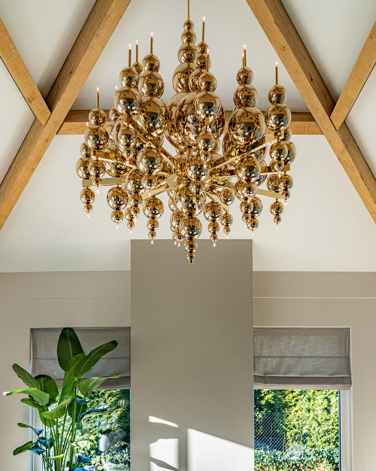 Lieferung von Lampen und Kronleuchtern