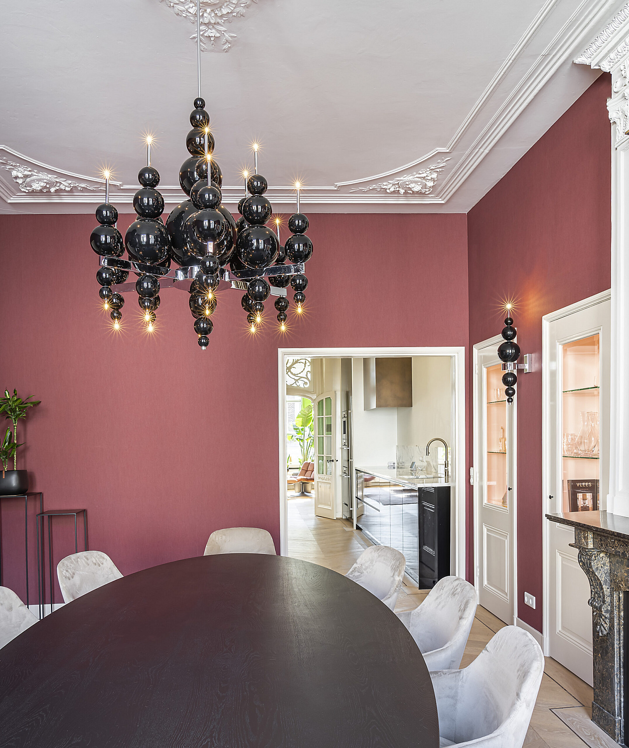 Lieferung von Lampen und Kronleuchtern