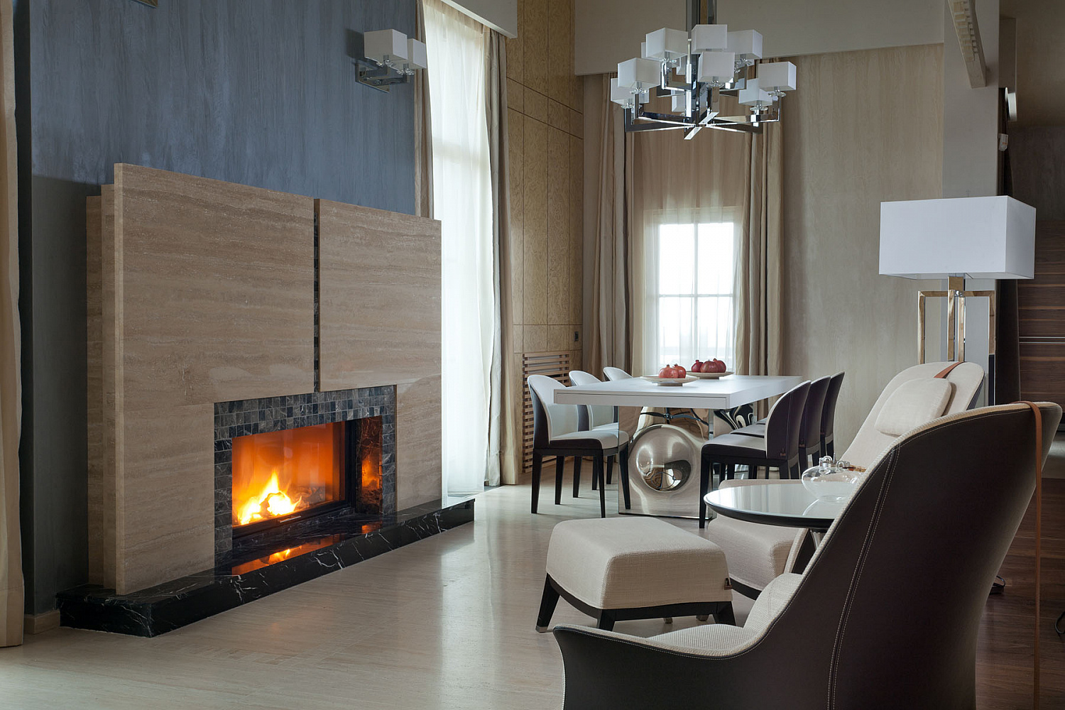 Lieferung von Lampen und Kronleuchtern